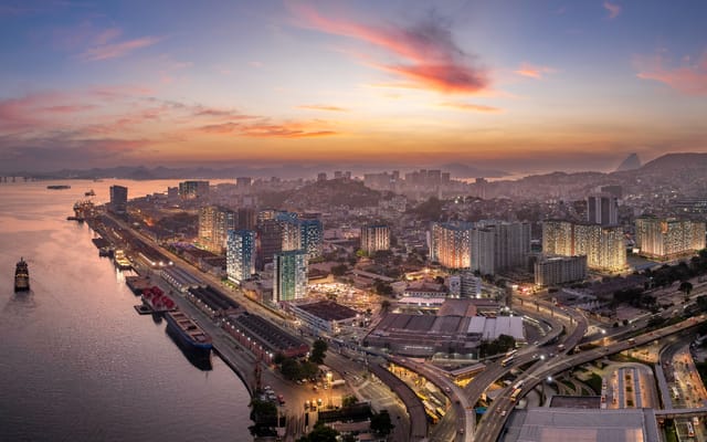 Vista da cidade no entorno do Residencial Pixinguinha — Carinhoso, no Santo Cristo